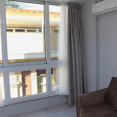 Central Metropolis Luxury Living Aten Exteriör bild