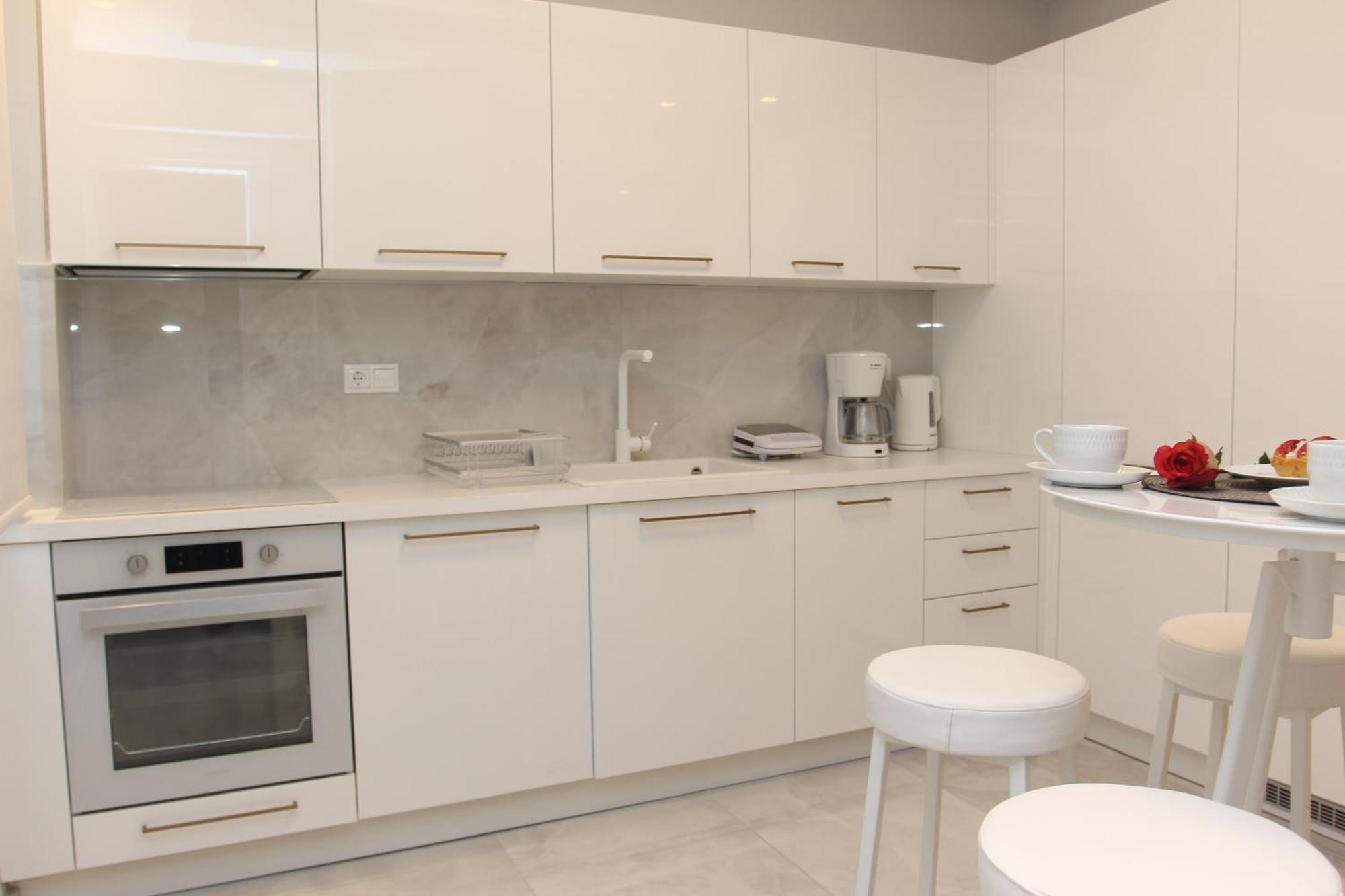 Central Metropolis Luxury Living Aten Exteriör bild